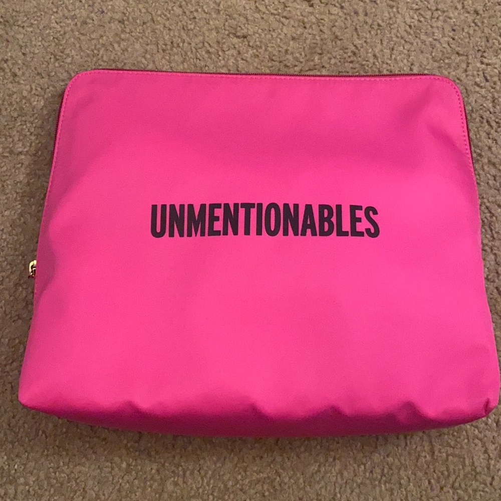 Kate Spade Travel Bag with Zipper